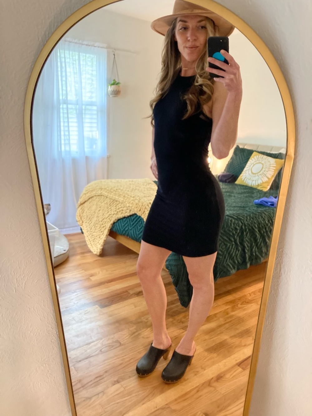 Sleek Black Sleeveless Mini Dress - Timeless Bodycon Style
